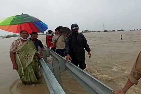 MLA Seethakka overseeing rescue operation for two missing men