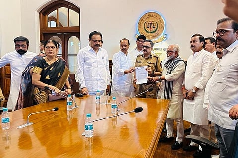 The NCP delegation meets Mumbai Commissioner of Police Phansalkar