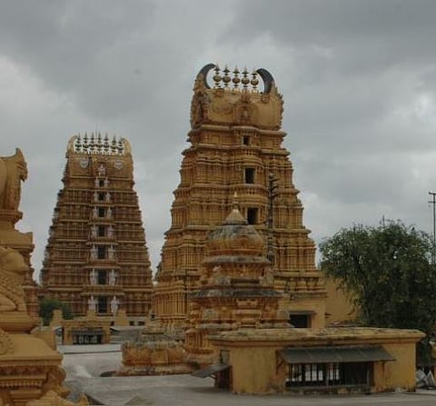Dejected with the justice system, devotees at this temple write to the gods