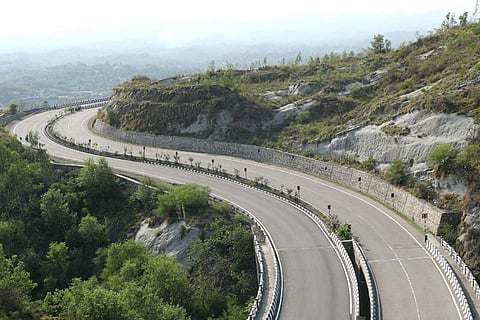 Jammu and Kashmir national highway wears a deserted look during COVID induced curfew in May 2021