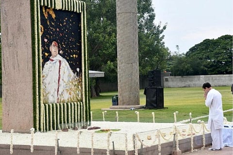 Rahul Gandhi at former Prime Minister Rajiv Gandhi's memorial in Sriperumbudur