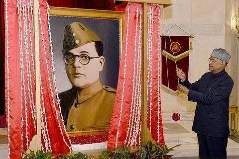 President Ram Nath Kovind unveiling Subash Chandra Bose portrait
