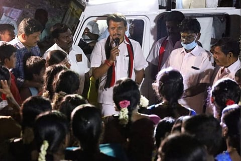 Senthil Balaji addressing people during a campaign rally 