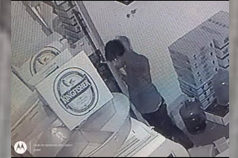 Miscreant breaks into wine shop in Hyderabad, steals liquor worth Rs 25,000