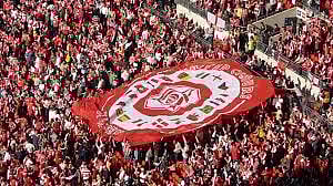 Chelsea Vs Arsenal: Arsene Wenger pushes Jose Mourinho