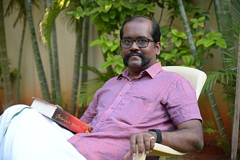 Love Tamil language? Meet Chenthil Nathan, who tweets beautiful translations of poetry