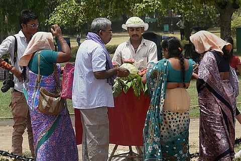 Heat wave claims 35 lives in Telangana