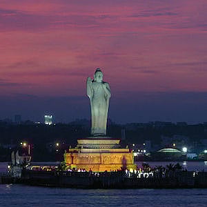 Skyscrapers planned around Hussainsagar lake