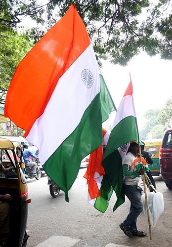 India breaks world record for the largest flag formation