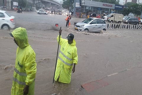 Moderate rainfall brings traffic to a standstill in Cyberabad IT corridor