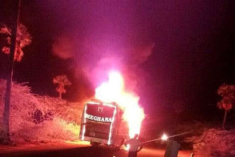  Vijayawada-bound bus bursts into flames mid-way, 44 sleeping passengers have narrow escape
