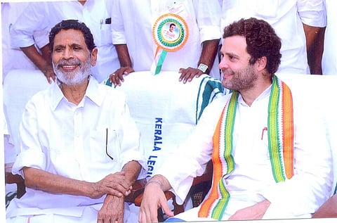 Sonia, Rahul condole G. Karthikeyan's demise 