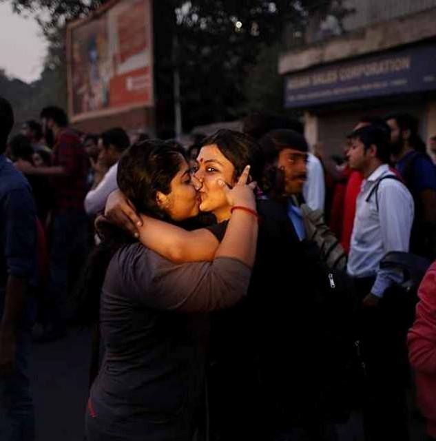 Kiss of Love to go on in Kochi, city's mayor will protest against event