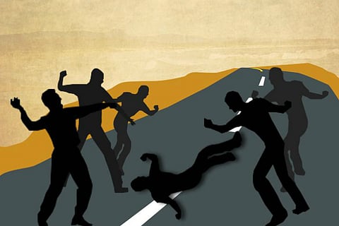 Mumbai man beaten up by Shiv Sena supporters for FB comment on Thackeray