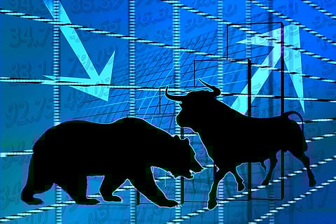Sensex sheds 305 pts amid FII sell-off, muted corporate results and weak global cues
