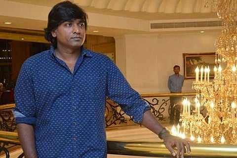 Vijay Sethupathi goes clean shaven for maiden production 'Junga'
