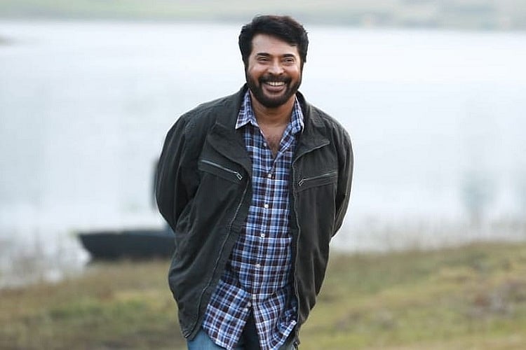 Uyda yaqindan ogzaki jinsiy aloqa