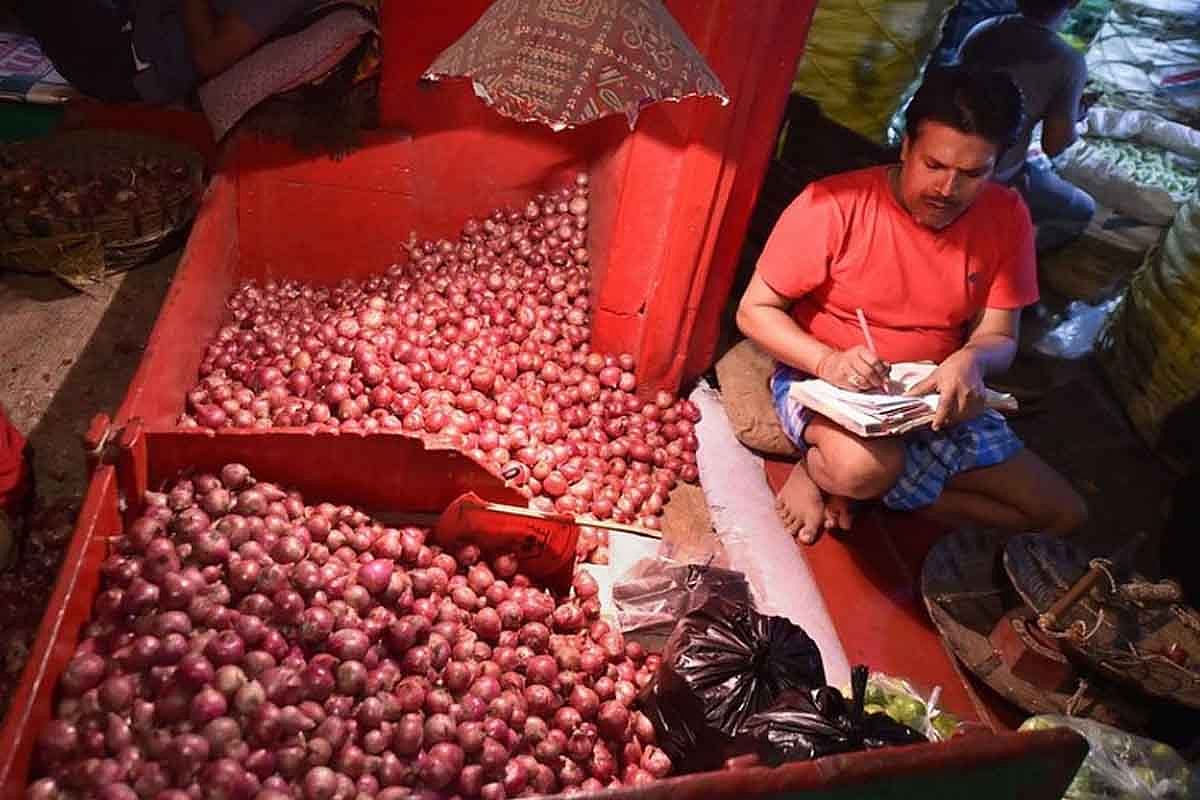 Onion price hike Kerala govt plans to reduce price to Rs 50 per kg