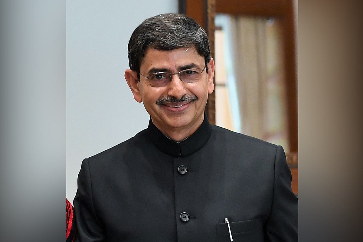 rn-ravi-sworn-in-as-governor-of-tamil-nadu