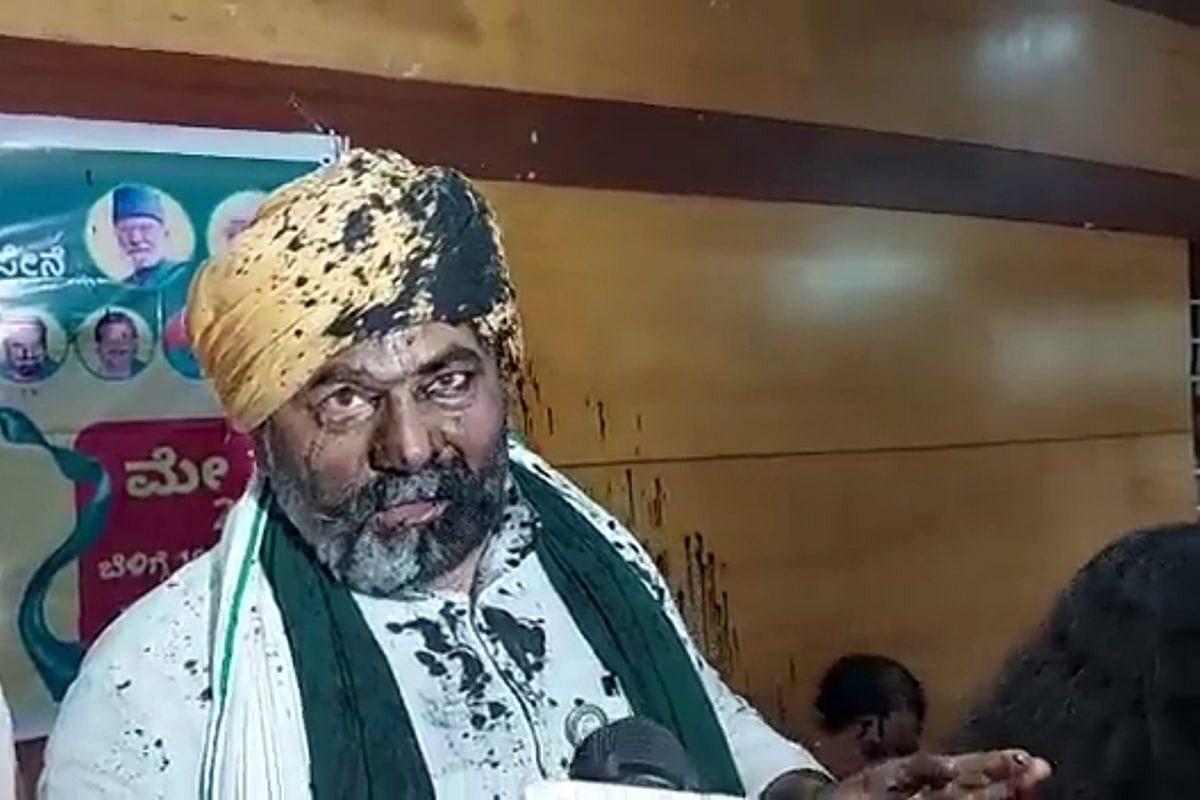 One of the men who attacked Rakesh Tikait in Bengaluru was a murder