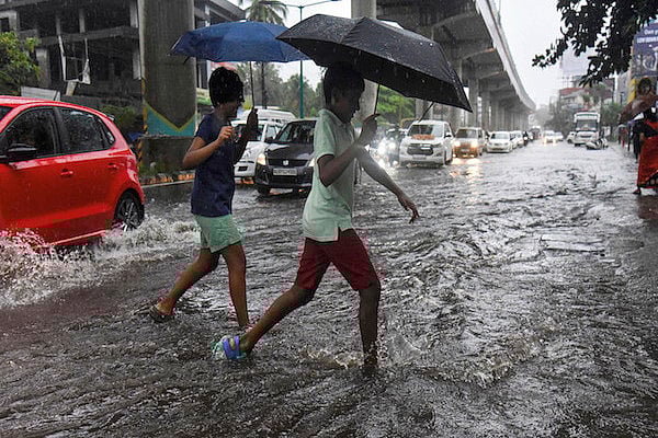 Kerala rain: IMD issues red alert for three districts, educational institutions to remain shut