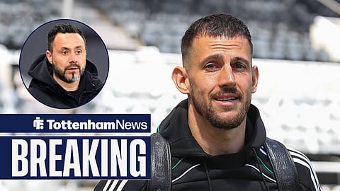 Roberto De Zerbi and Martin Dubravka, who entered St. James' Park wearing a Newcastle United training top.
