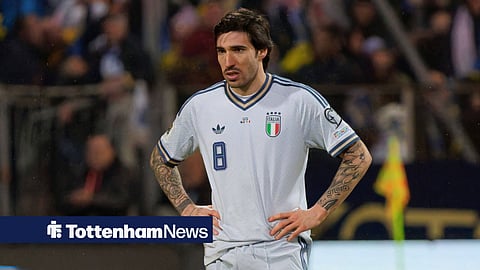 Sandro Tonali with hands on hips for the Italian national team