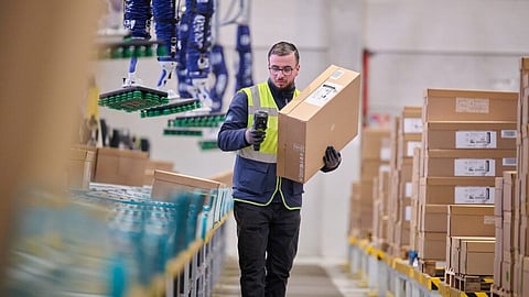 Nearly Half of Warehouse Workers in the US Receive Raises Because of Warehouse Automation: Report