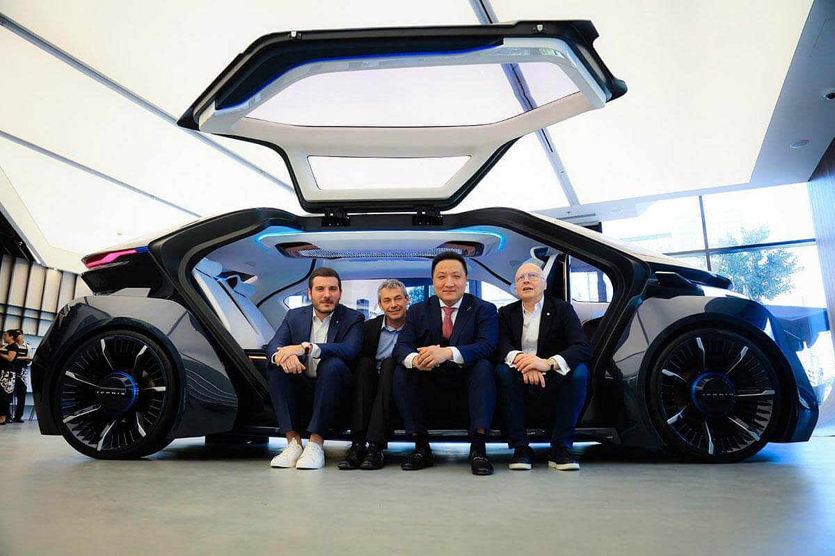 Made in UAE Autonomous Vehicle Unveiled at Auto Shanghai