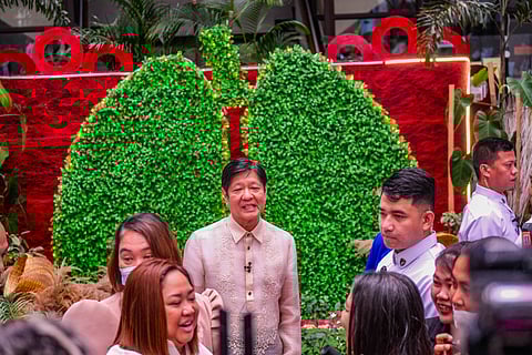 President Ferdinand Romualdez Marcos Jr. leads the official launch of the lung transplant program of the Lung Center of the Philippines and National Kidney Transplant Institute at the Lung Center of the Philippines in Quezon City on 23 January 2024. 