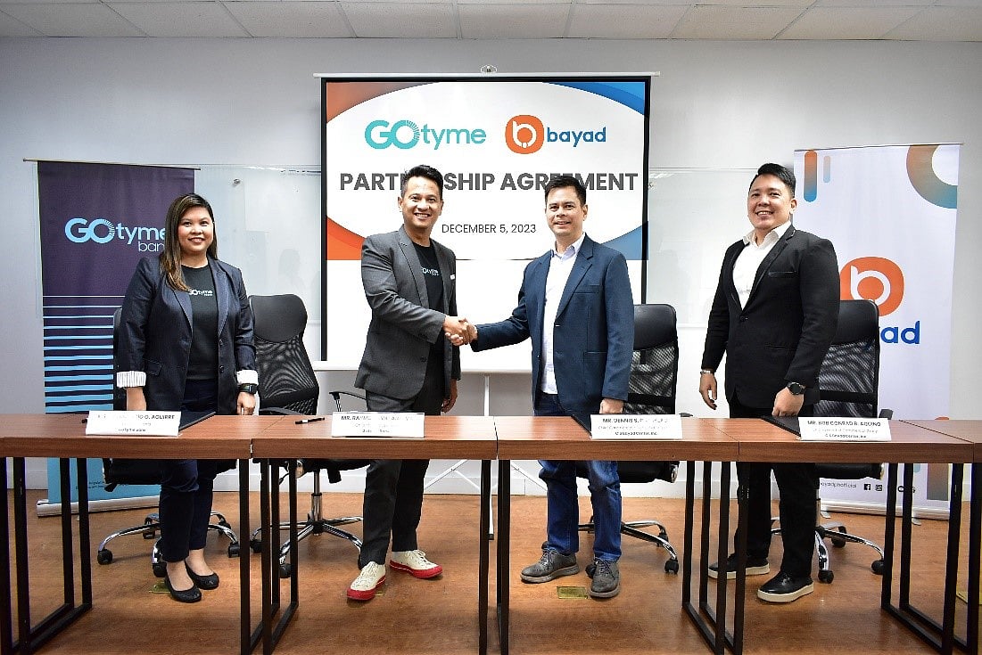 PHOTOGRAPH COURTESY OF GOTYME
(From left) GoTyme Bank’s head of Payments Maria Rosario Aguirre, GoTyme Bank’s chief marketing
officer Raymund Villanueva, Bayad chief commercial and marketing officer Dennis S. Gatuslao, and
Bayad vice president and head for Commercial Group Bob Conrad Aquino.