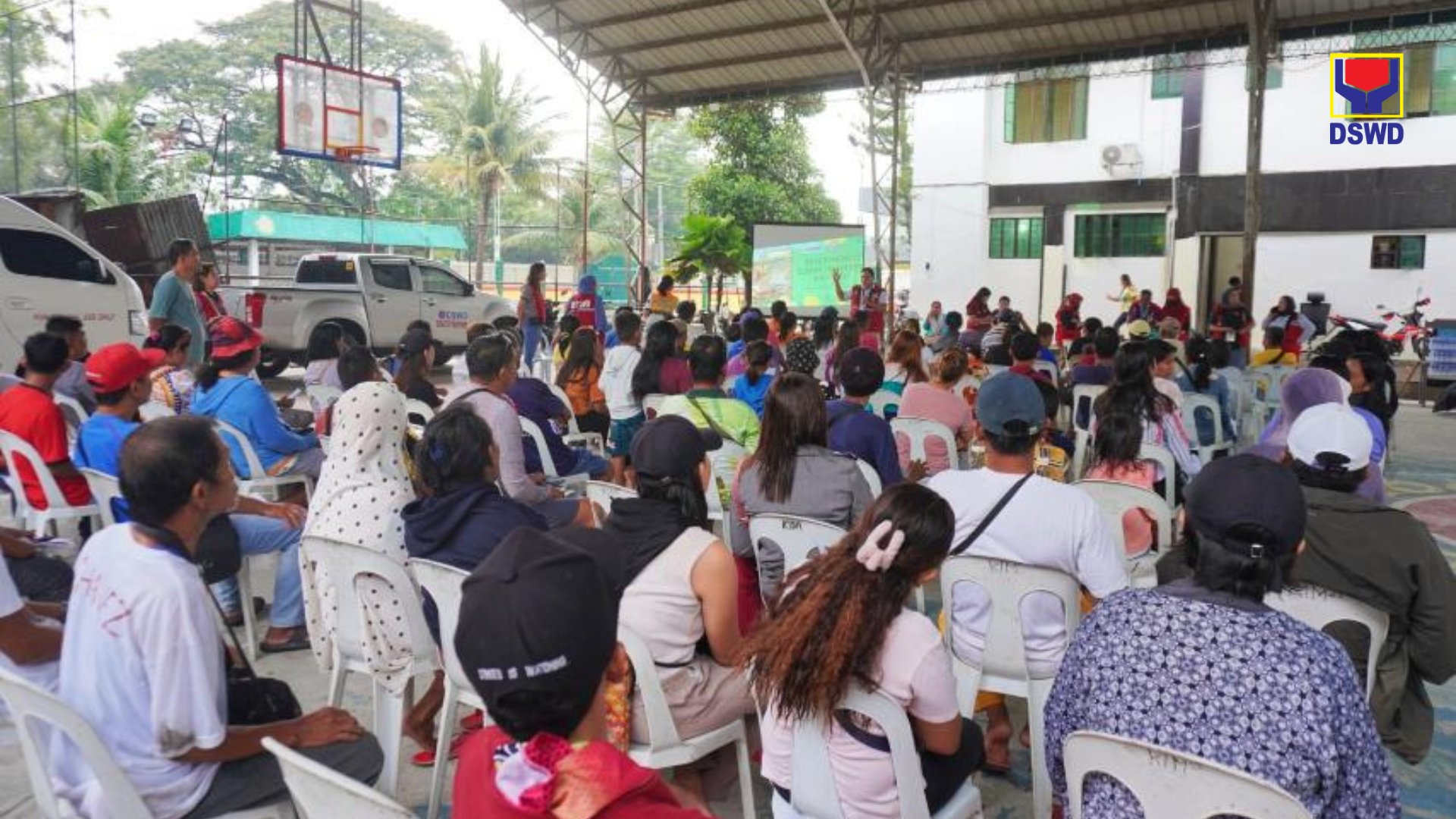 Personnel of the Department of Social Welfare and Development conduct simultaneous payout activities on Thursday,18 January for the Emergency Cash Transfer to families from the towns of Alabel, Malapatan, and Glan in Sarangani who were affected by the 6.8 magnitude earthquake that hit the province in November 2023.