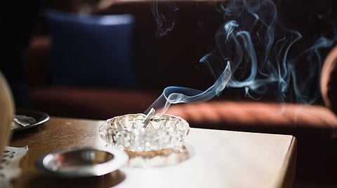 Expert warns vs dangers of thirdhand smoking