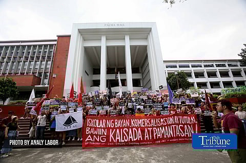 Protest against commercialization of spaces