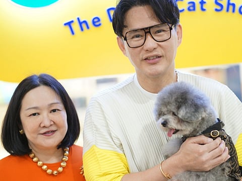 Pet Express President Rose M. Dy-Lim and SM Supermalls’ President Steven T. Tan, accompanied by his cute and cuddly puppy, Chloe, led the opening of the newest branch of Pet Express located at the 3rd Level of The Podium.