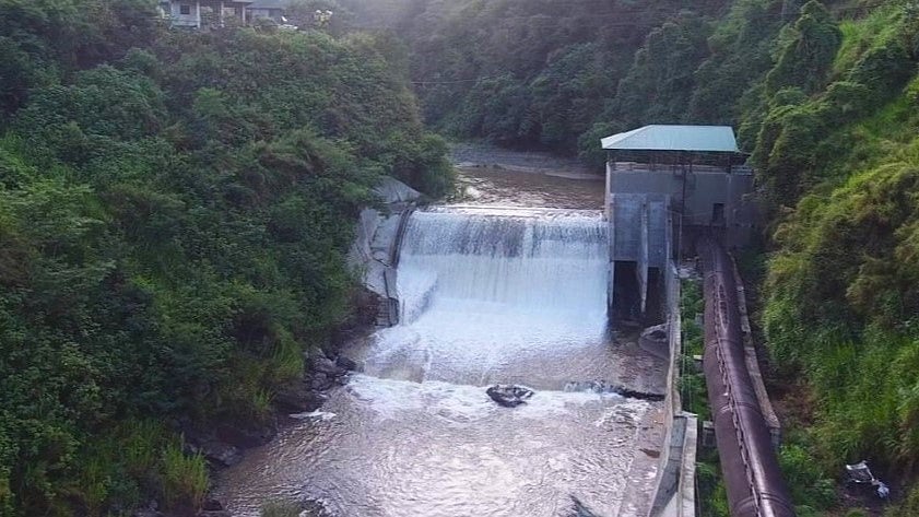 Power firm in Benguet urges residents to stop dumping trash in river - Vimarsana News