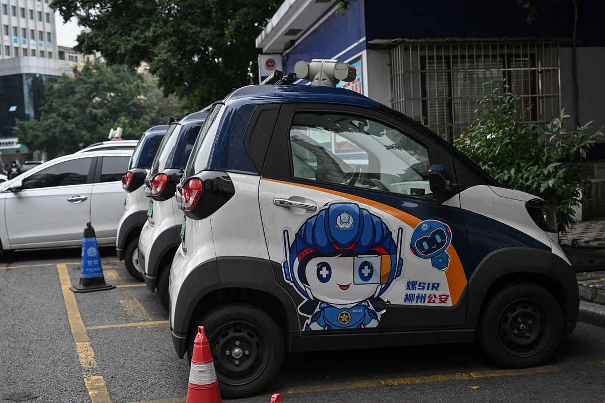 Cheap Chinese mini-EVs hog spotlight - Vimarsana News