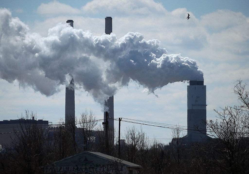 Corporate climate pledge weakened by carbon offsets move - Vimarsana News