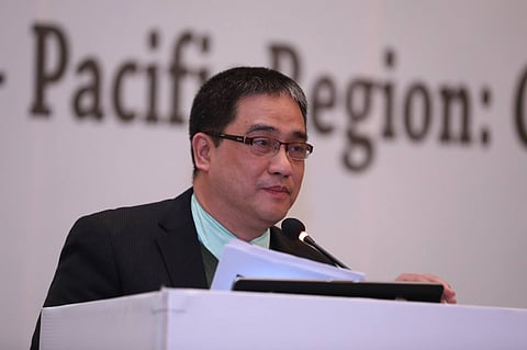 De La Salle Professor Renato de Castro