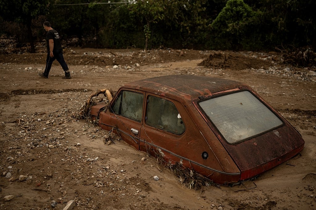 Greece floods reconstruction to cost over €3-B: PM - Vimarsana News
