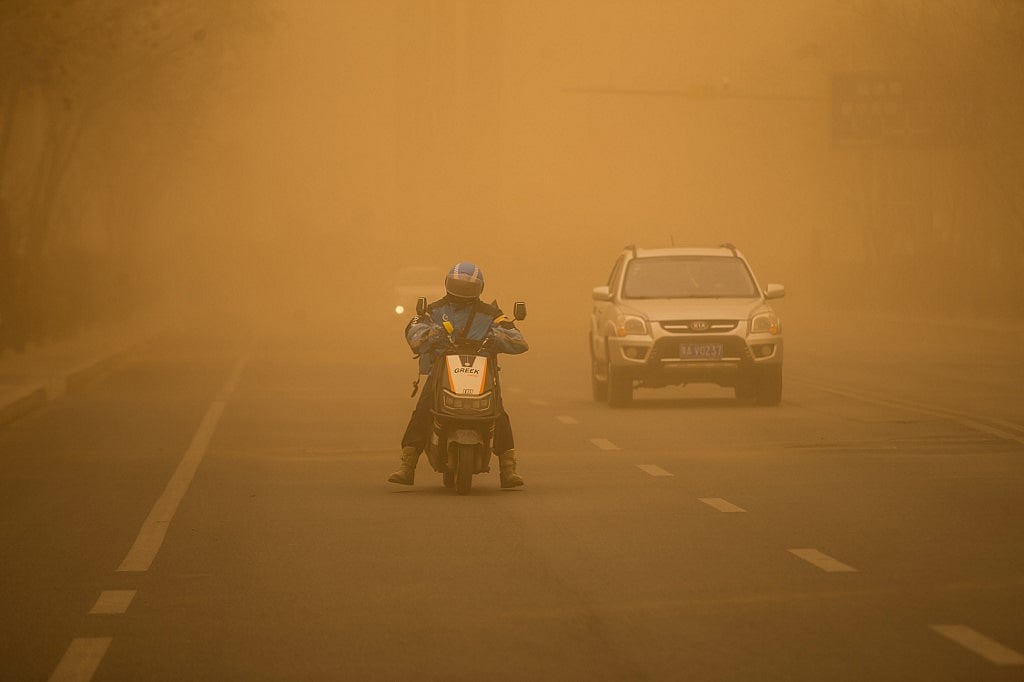 Sandstorm hits east Libya, disrupts air traffic: media - Vimarsana News