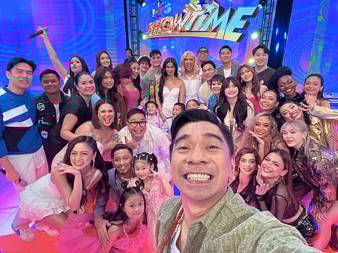 THE cast of ‘It’s Showtime’ and Kapuso stars at the noontime show’s debut episode at GMA Network.