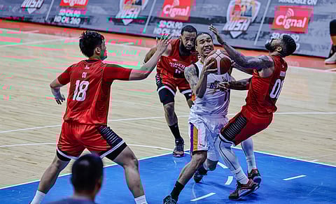 BOLTS PALALAKASIN PLAYOFF CHANCES