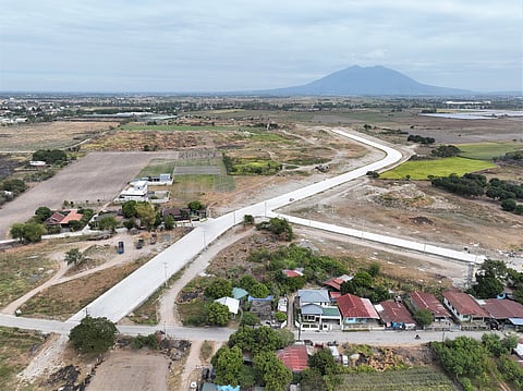 DPWH completes San Fernando-Mexico road link