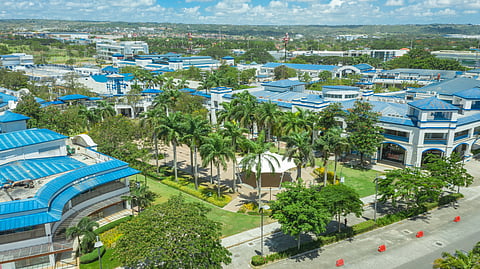 GREENFIELD Paseo Outlets.