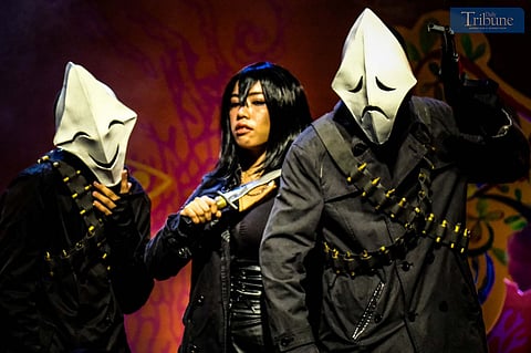 TRIBUNE-COSPLAY