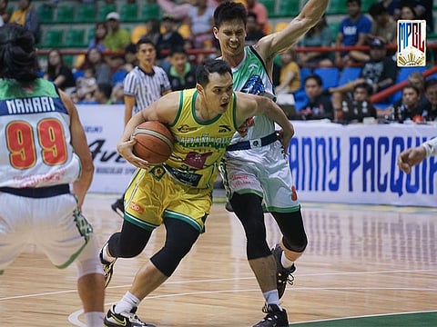 Alcala shines as Huskers bag 7th straight victory