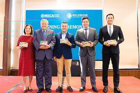 Mega Prime Foods Inc. inks acquisition of select assets of Goldshine Pharmaceuticals Inc. In photo: Jaime Serato, chairman and president of GPI (center) is flanked by executives of Mega Prime Foods (from left): Marylou Tiu Lim, Vice Chairwoman; William Tiu Lim, chairman; Marvin Tiu Lim, chief growth and development officer; and Malcom Tiu Lim, chief technical and innovations officer.