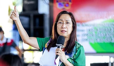 Magulang na Intsik inabandona ang anak sa katulong
