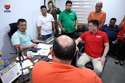 DSWD chief rushes to Negros Oriental, oversees disaster response
